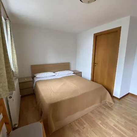 בית חווה Bozica